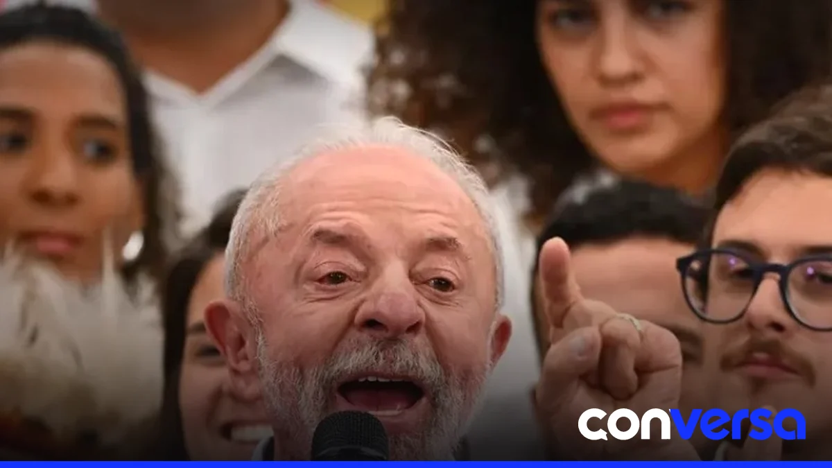 Lula visitando el sindicato de metalurgia en São Bernardo do Campo.