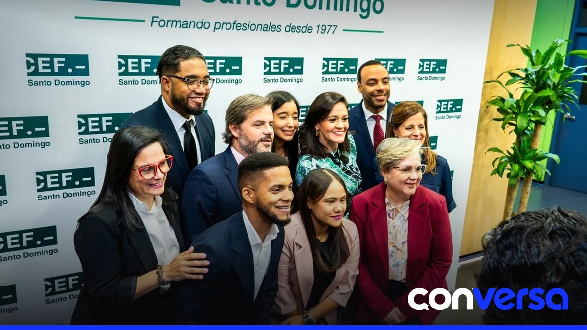 Estudiantes de CEF.- Santo Domingo participan en la Semana de Bienvenida durante el inicio de sus estudios de posgrado.