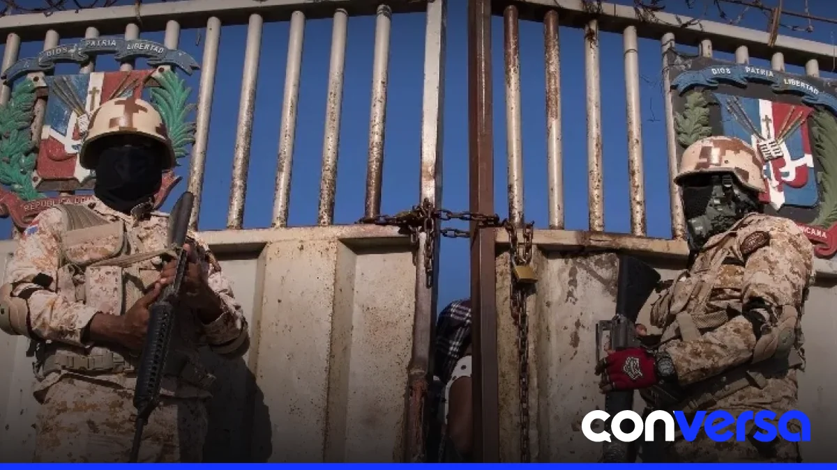 Fuerzas armadas dominicanas supervisan la frontera con Haití.