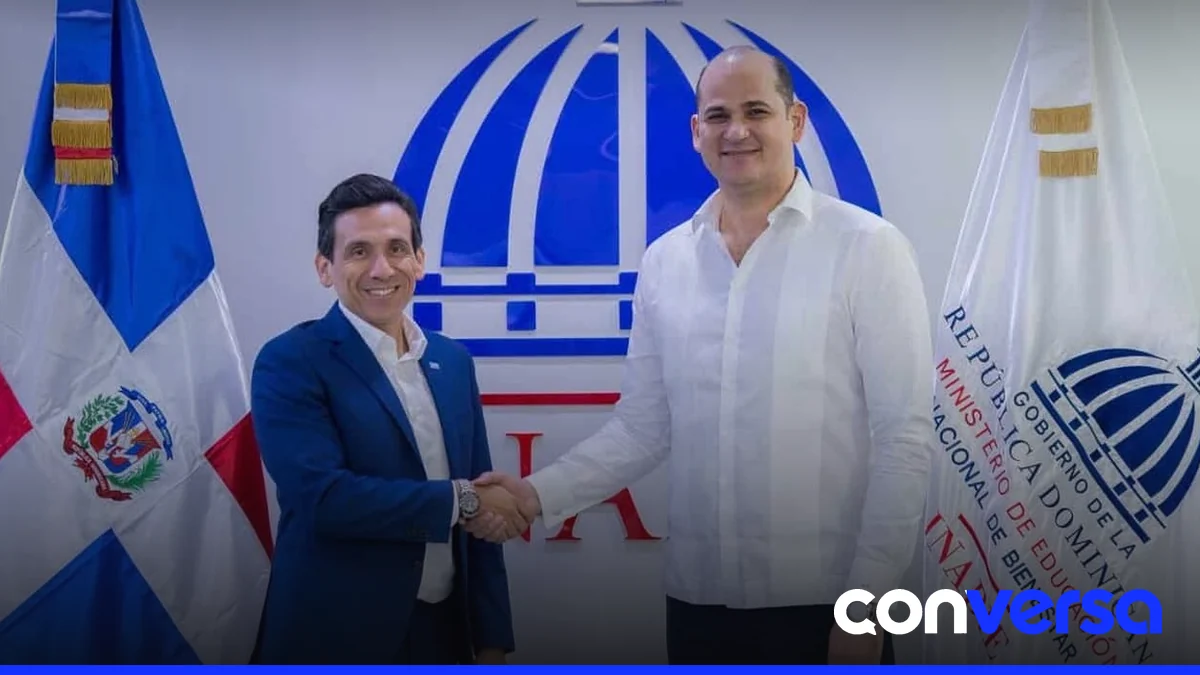 Representante del PMA y director del Inabie durante reunión en la sede del instituto.