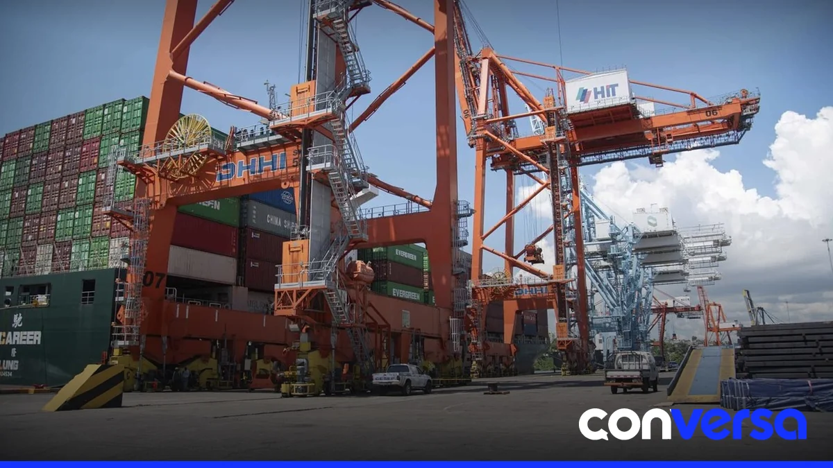 Mercancías en puertos de República Dominicana esperan declaración aduanera.