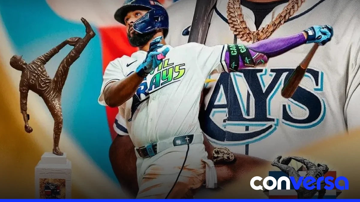 Junior Caminero celebrando su victoria en la Serie Mundial con las Rayas de Tampa Bay.