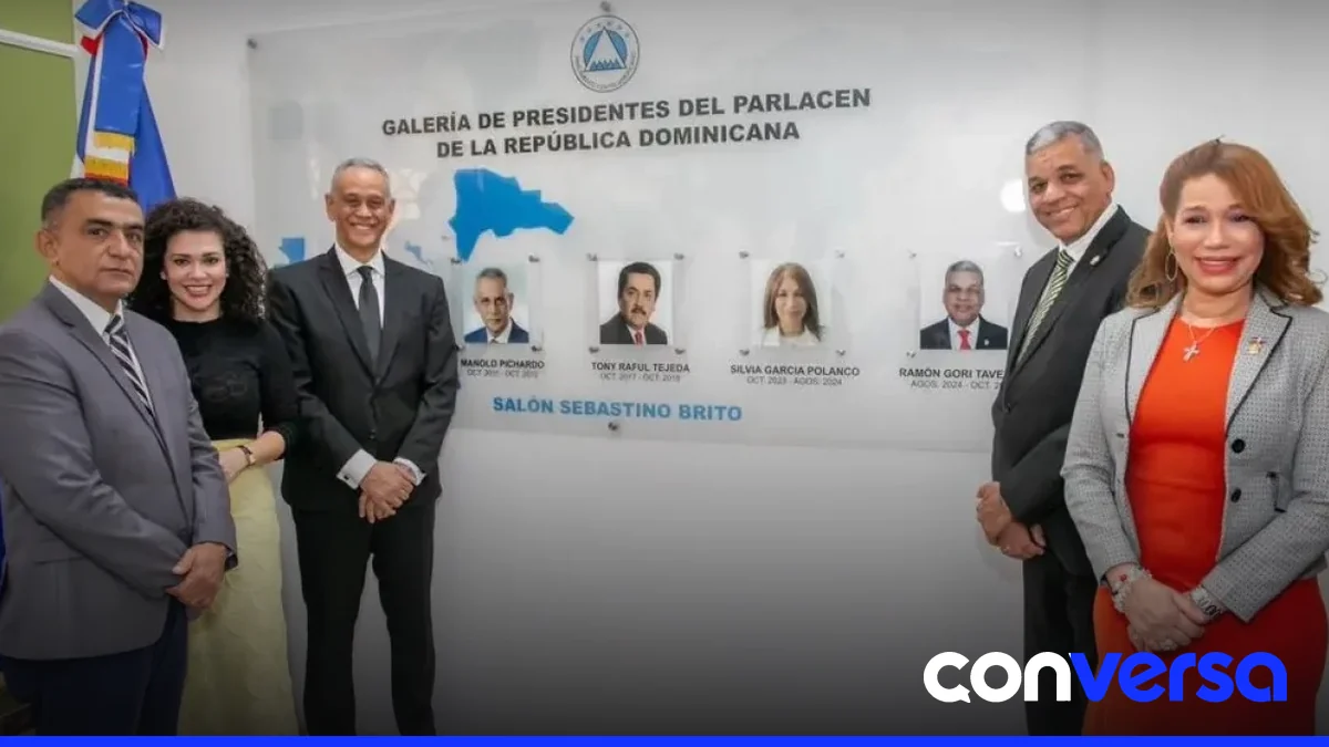 Foto de la inauguración de la Galería de Presidentes del PARLACEN en la República Dominicana.