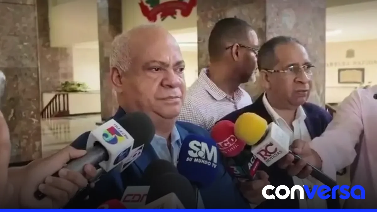 Diputado Ramón Bueno en sesión parlamentaria.