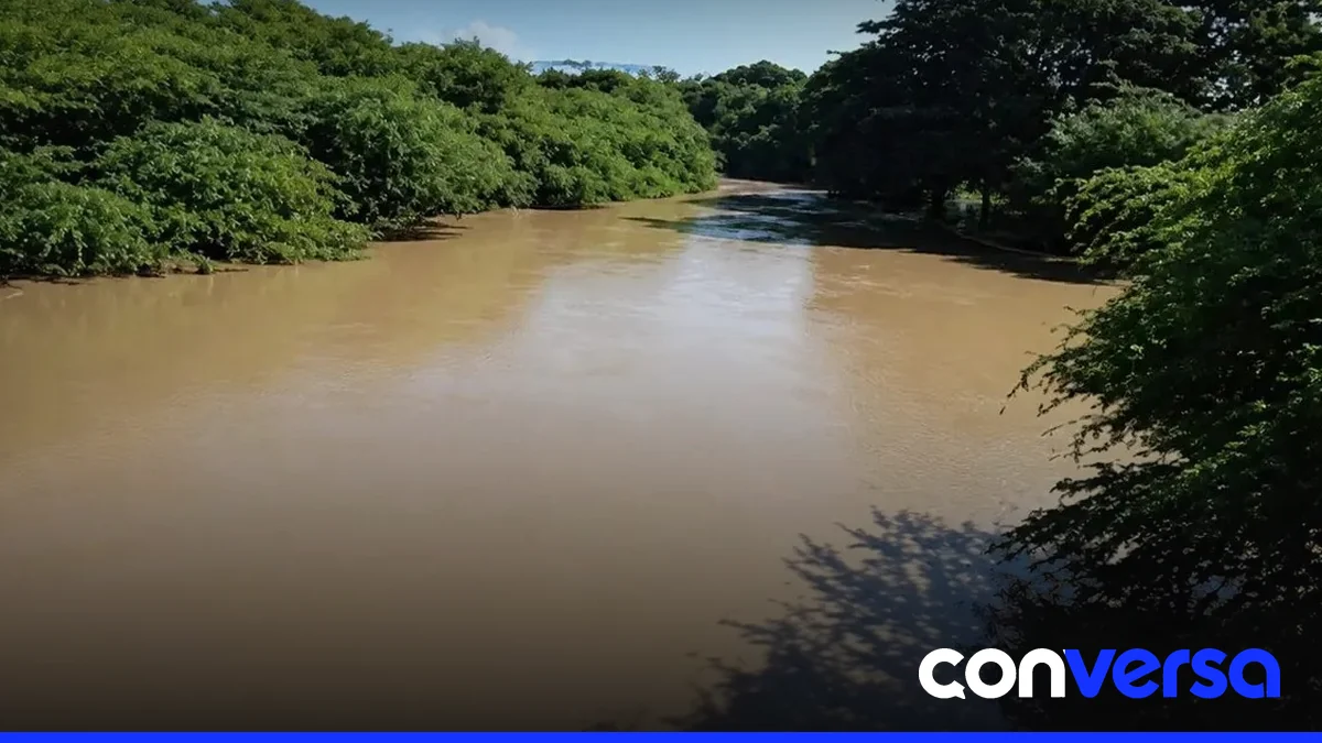 Imagen de un río con alta turbidez en la zona de Barahona.