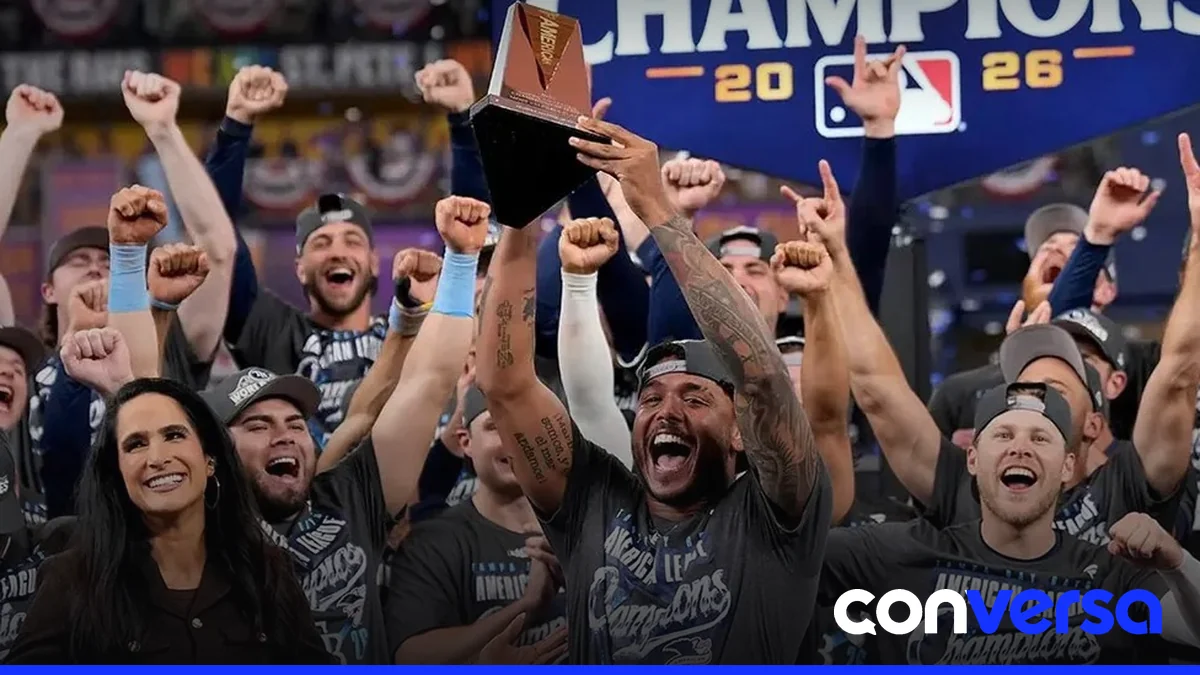 Jugadores de las Grandes Ligas en acción durante una temporada.