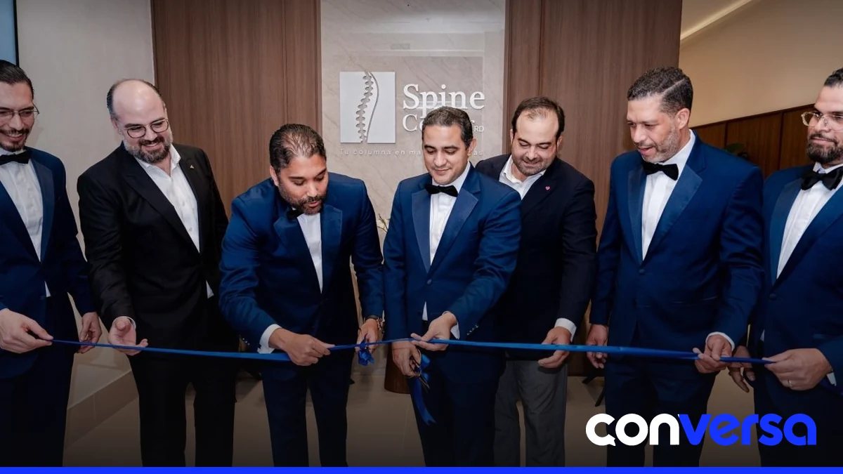 Imagen del nuevo centro especializado en columna ubicado en BlueMall Santo Domingo.
