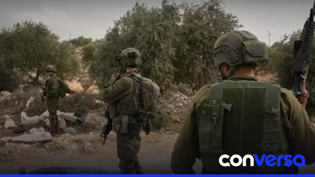 Colonos israelíes atacan a residentes durante la cosecha de aceituna en Cisjordania.