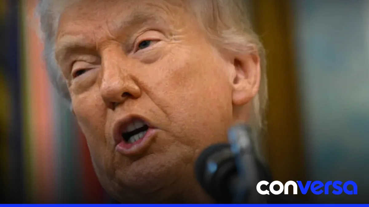 Donald Trump habla durante un mitin electoral en Nebraska.