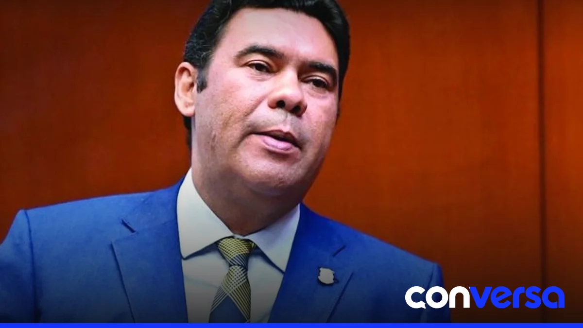 Senador Rafael Barón Duluc en sesión del Senado.