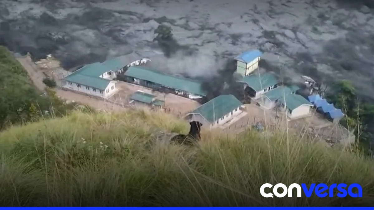 Imagen de una zona afectada por la inundación en el centro de Nepal.
