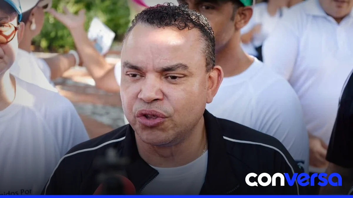 Participantes en la caminata 'Camina, respira y conecta por tu salud mental' en el Jardín Botánico Nacional.