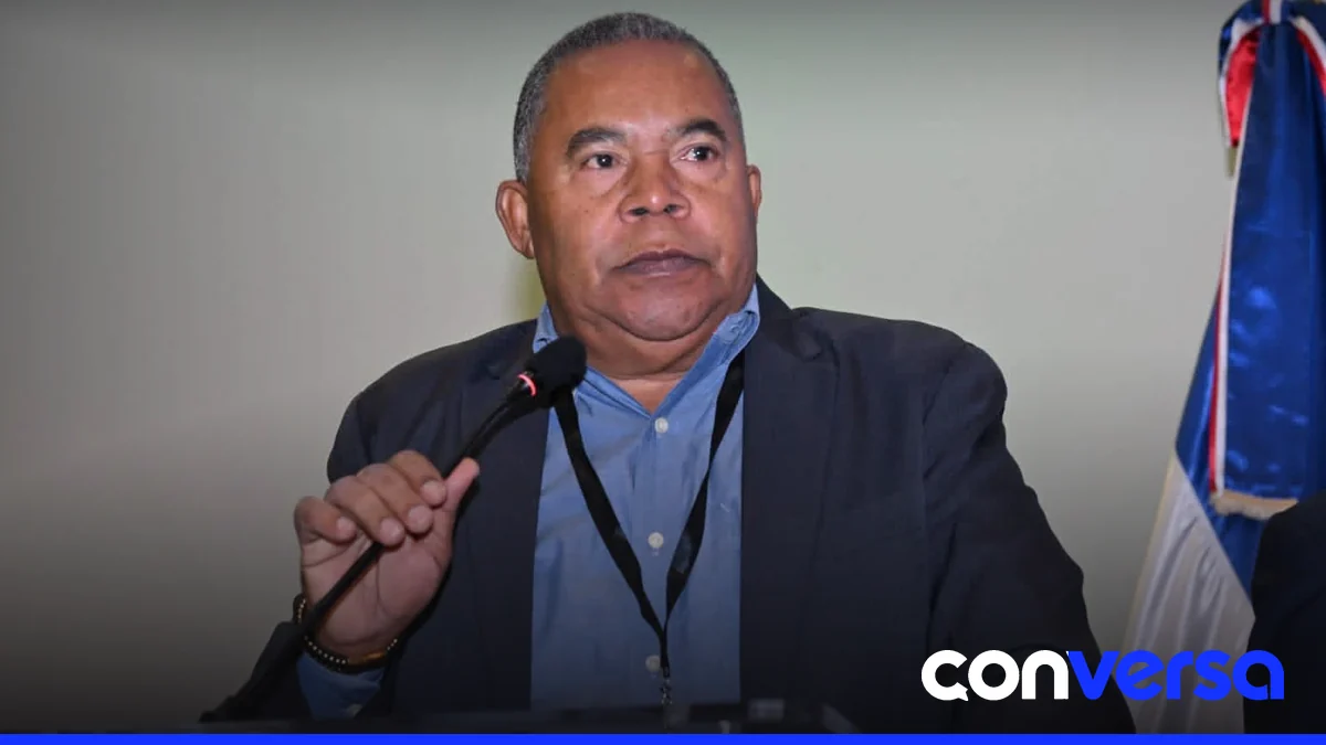 Docentes en actitud de protesta frente a un edificio gubernamental.