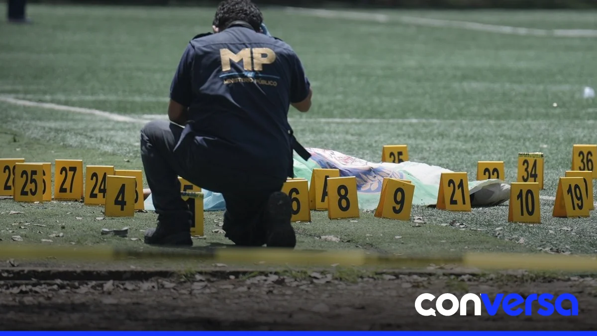 Imagen de un campo de fútbol en la capital de Guatemala, donde ocurrió el ataque que resultó en la muerte del abogado Juan Francisco Solórzano Foppa.