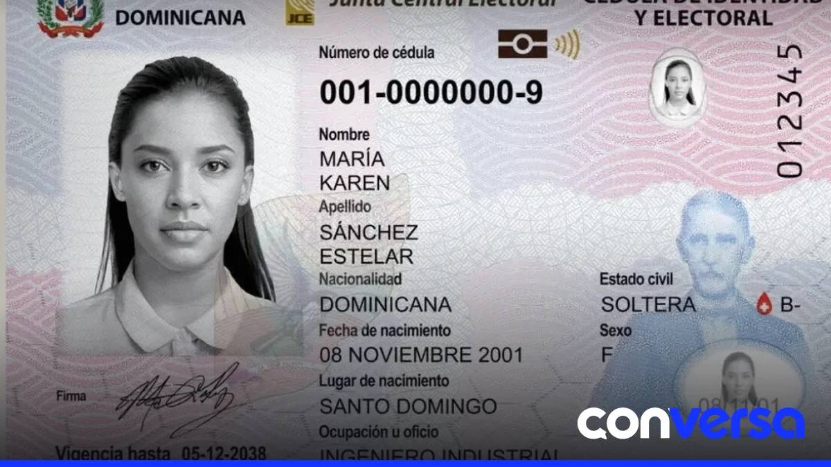 Foto del acto de reconocimiento del cedulado número cuatro millones en San Cristóbal.