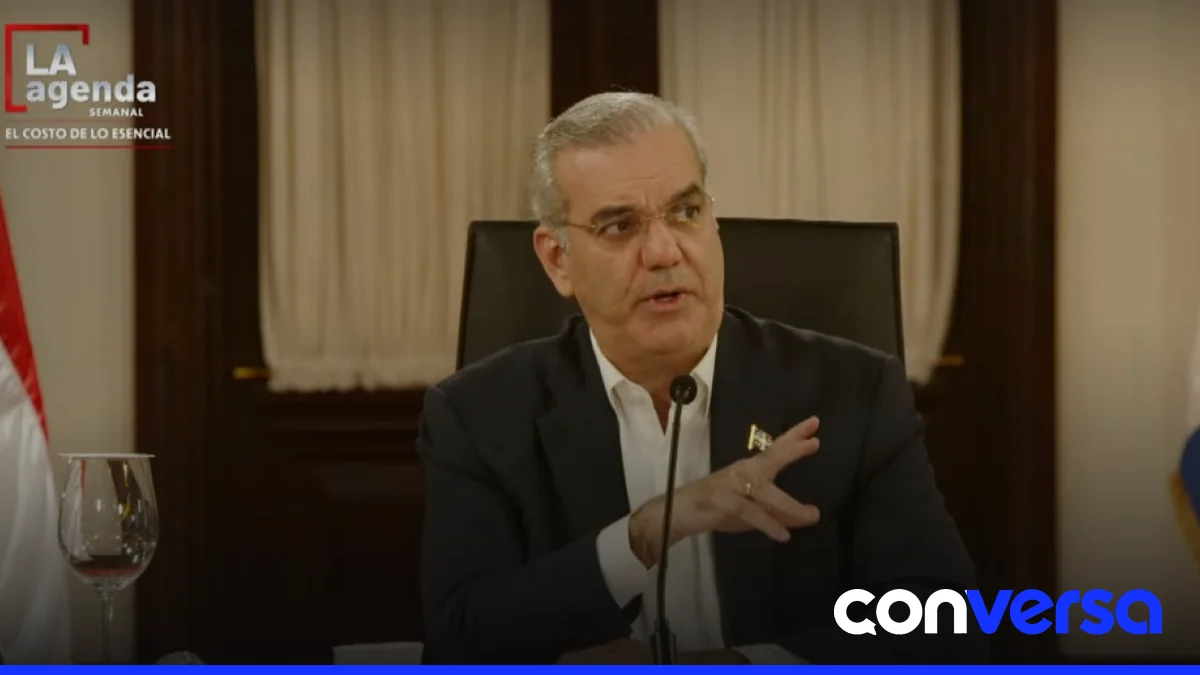 Presidente Luis Abinader durante una entrevista en el programa 'La Agenda Semanal'.