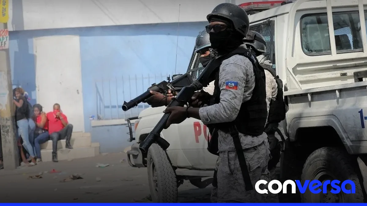 Fuerzas de seguridad haitianas en operativo en la zona de Bercy.