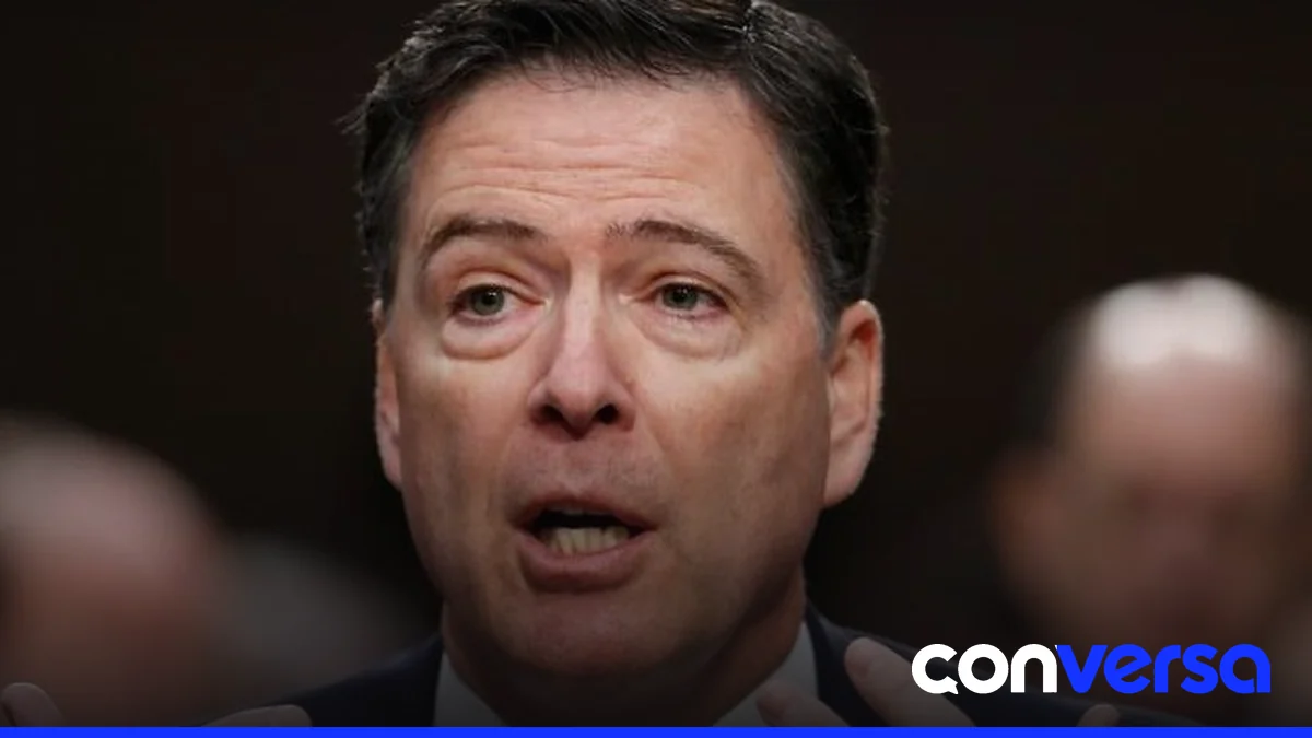 Foto del exdirector del FBI James Comey en una actividad pública.