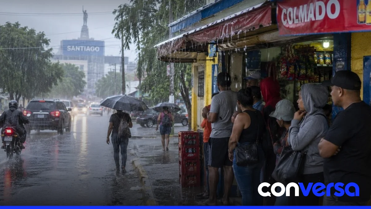 Imagen de un cielo nublado con lluvia en Santo Domingo.