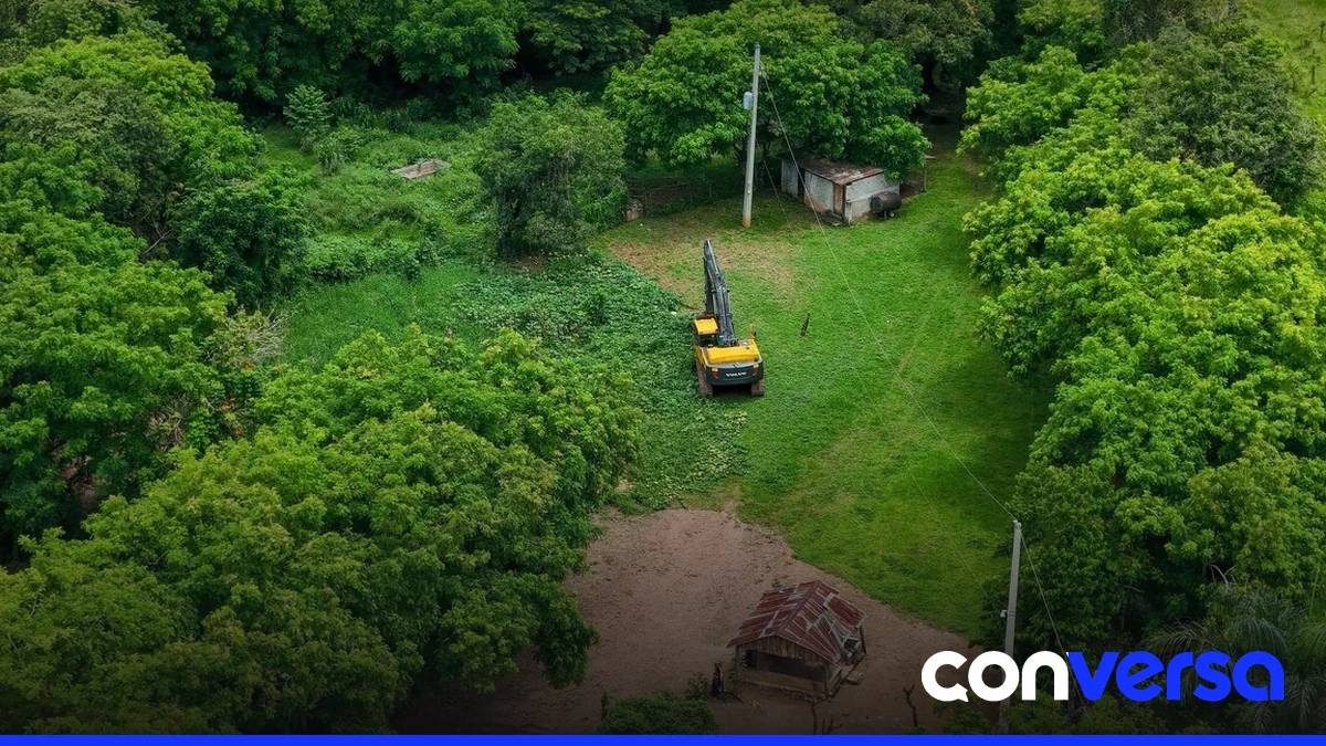 Imagen de un vertedero en la zona de Duquesa, donde se ubicará la nueva planta de tratamiento de residuos.