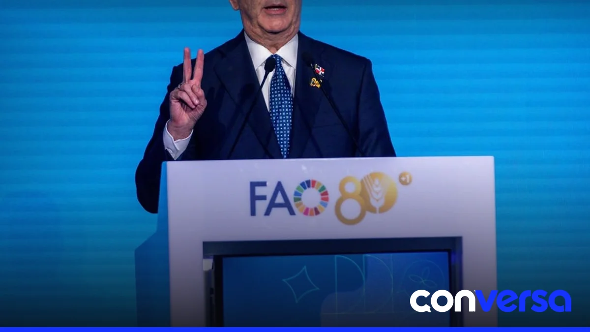 El presidente Luis Abinader en reunión con autoridades italianas durante su visita a Europa.