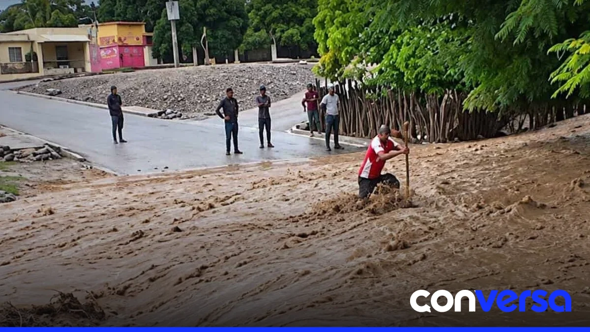 Imagen de la cañada Los Ovejos en Azua, afectada por las lluvias intensas.
