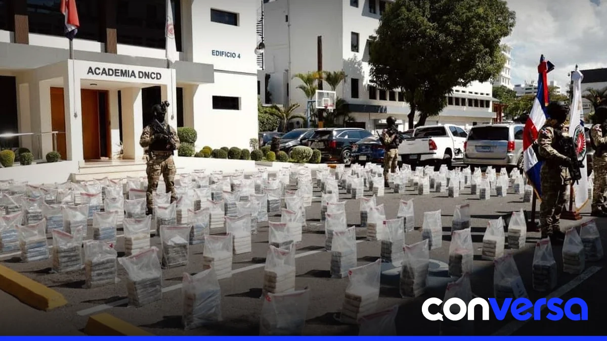 Operativos contra el narcotráfico en las costas de Pedernales.