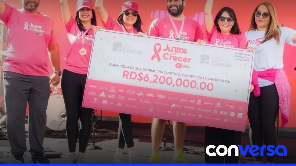 Participantes de la caminata benéfica 'Juntos para Crecer 5K' en el Jardín Botánico Nacional.