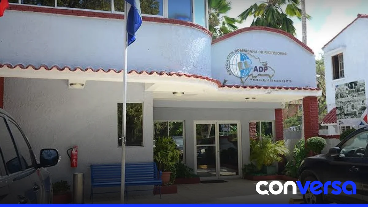 Foto de archivo de la ADP en reunión de sindicato.
