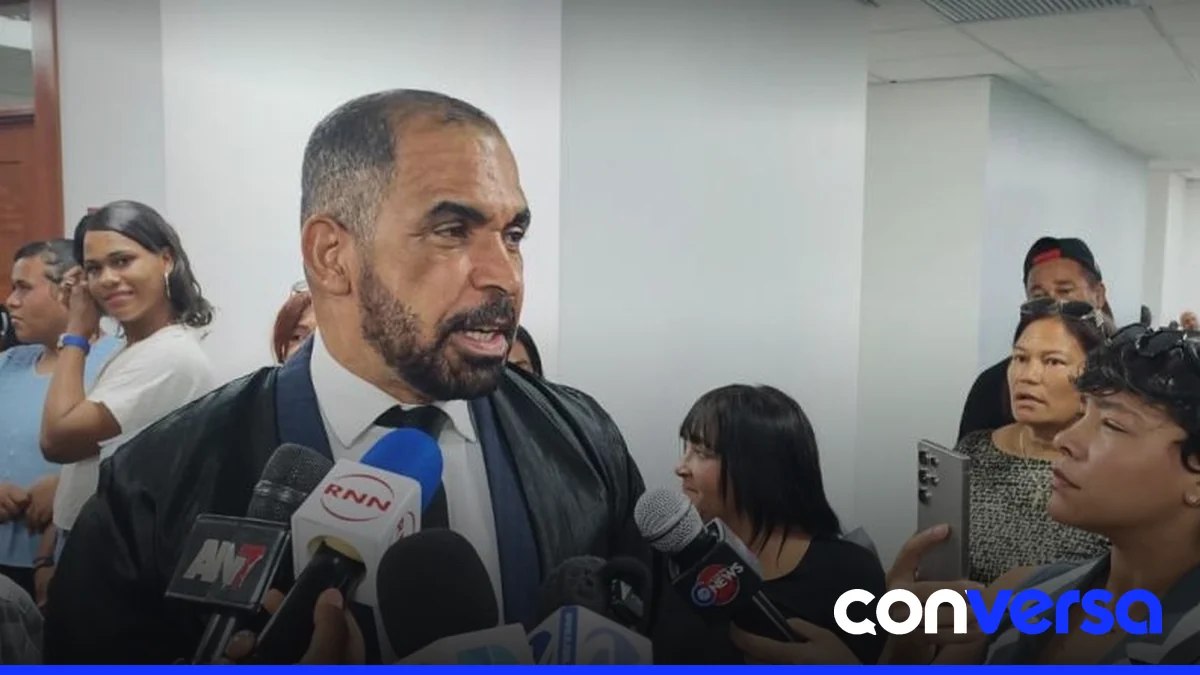 Familiares del fallecido Emmanuel Contreras en la sede de la Tercera Sala Penal.