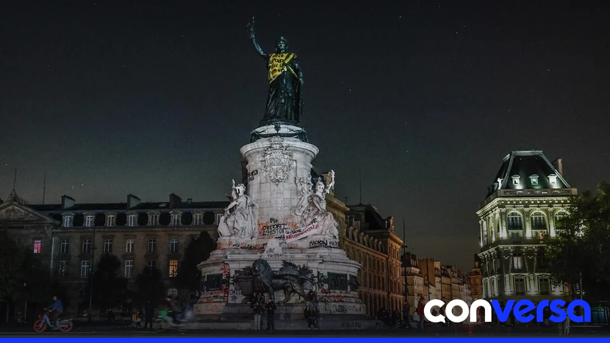 Fuerzas de seguridad en París durante los disturbios.