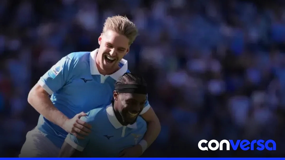 Jugadores de la Lazio celebran su victoria sobre el Monza en la Serie A.