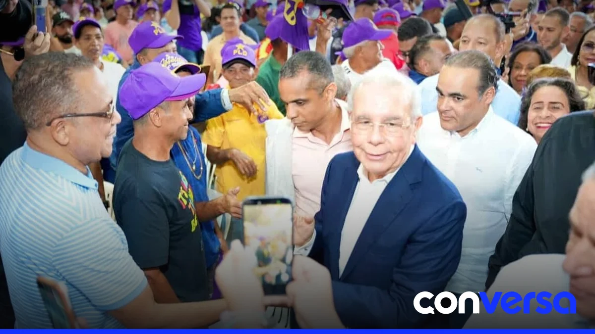 Danilo Medina durante una asamblea del PLD en Jarabacoa.