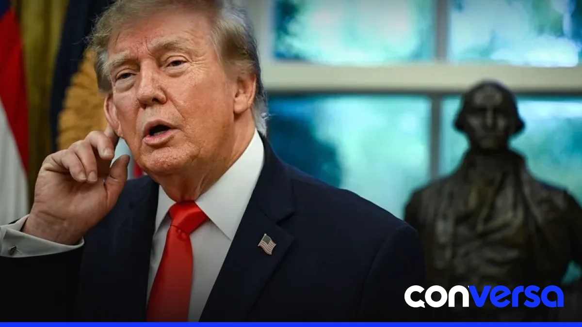Donald Trump hablando durante un acto en Florida.