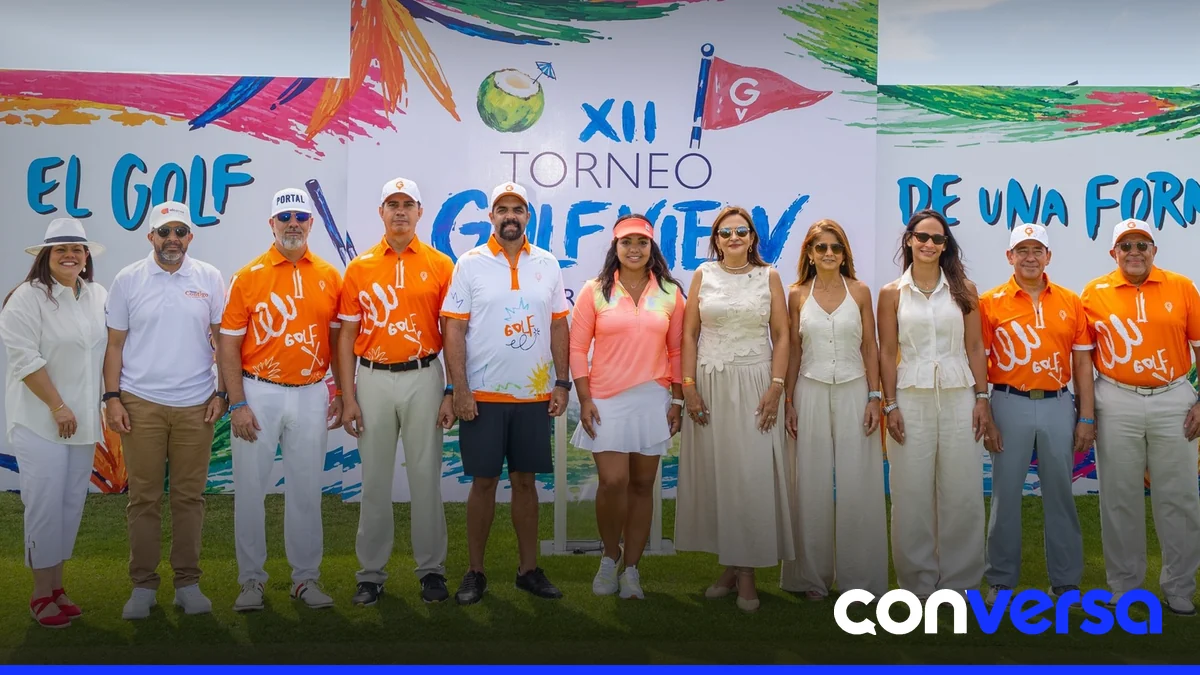 Jugadores y patrocinadores en la ceremonia de Golf View 2026 en Punta Cana.