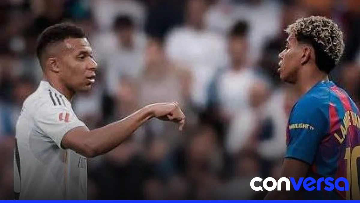 Jugadores del Real Madrid y el Barcelona en un partido del Clásico.