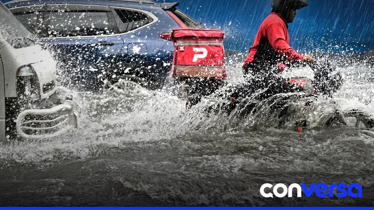 Imagen de lluvias intensas en una zona urbana afectada.
