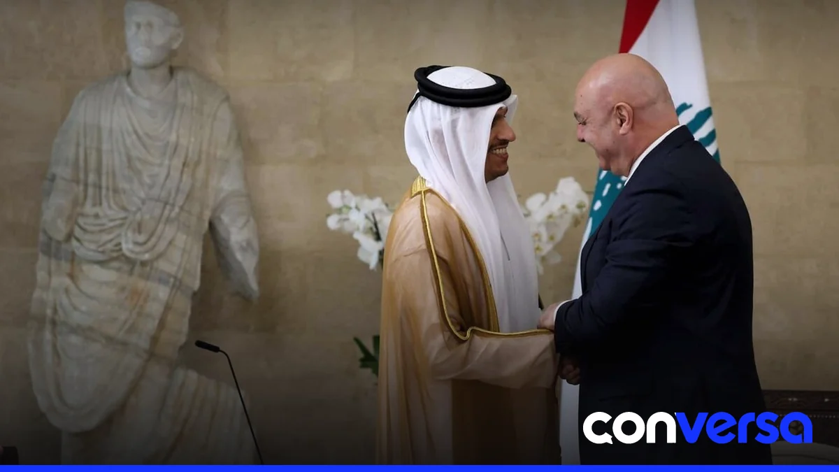 Imagen de la rueda de prensa entre el primer ministro catarí y el primer ministro libanés en Beirut.