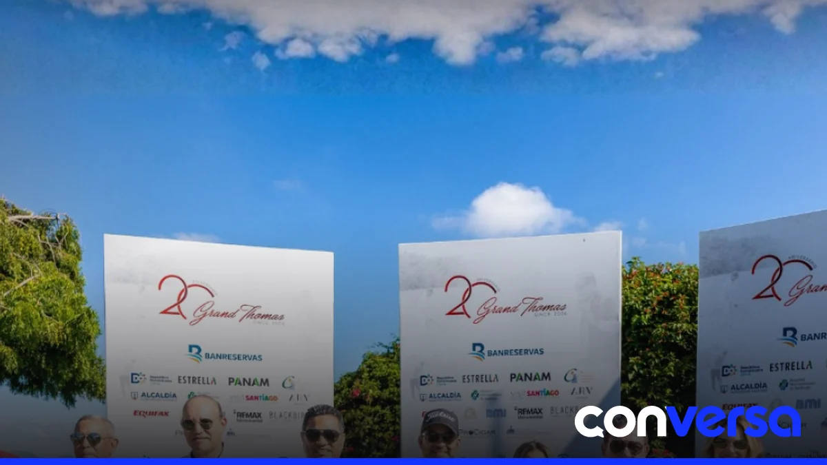 Jugadores y autoridades participan en la ceremonia de clausura del Grand Thomas Celebrity Classic 2026.