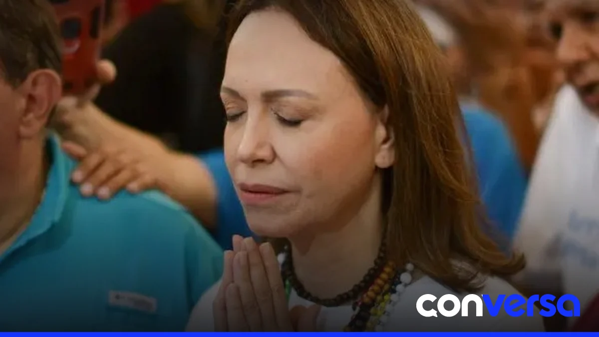 Imagen de la presidenta encargada de Venezuela, Delcy Rodríguez, en un acto público.