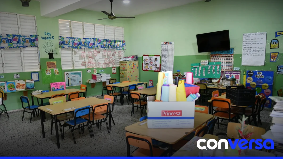 Familias reorganizan sus rutinas para cuidar a los niños durante la suspensión de clases.