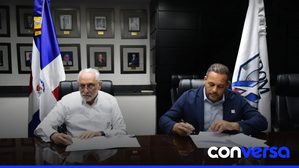 Jugadores de la Lidom en un partido oficial.