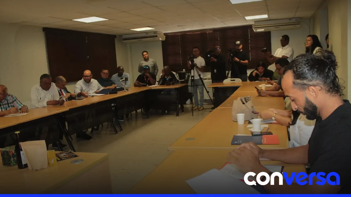 Trabajadores en una obra de construcción en Santo Domingo.