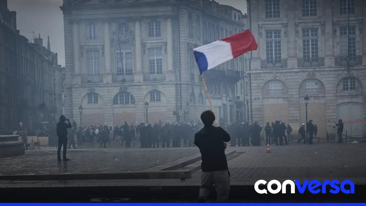 Manifestantes en las calles de París durante una jornada de protestas.