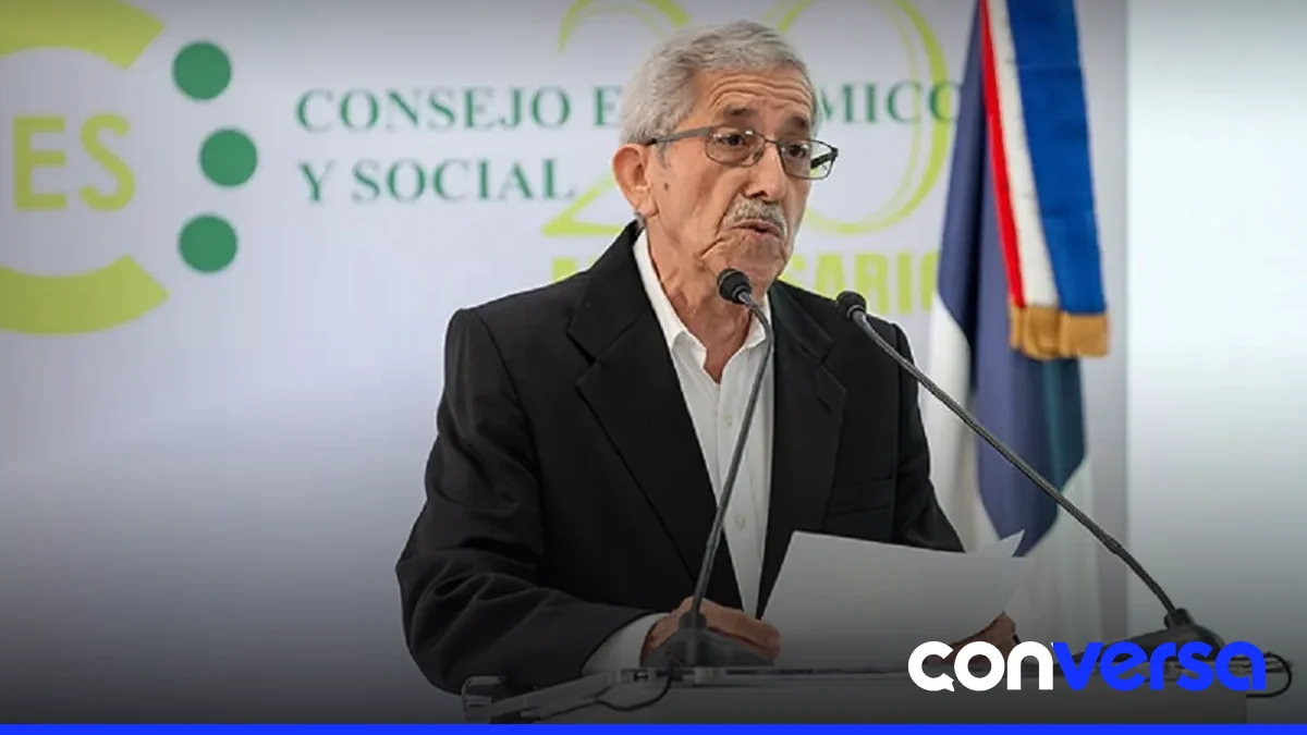 Foto del Consejo Económico y Social (CES) en reunión en Santo Domingo.