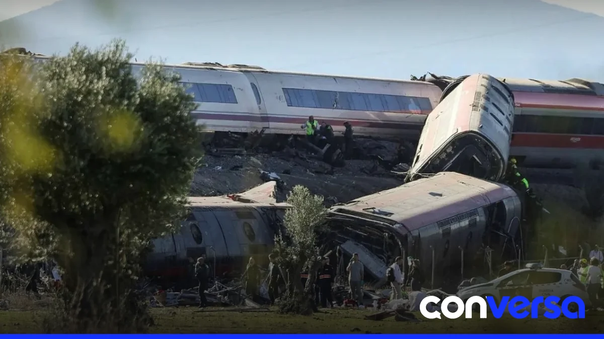 Imagen de un tren de alta velocidad en la provincia de Toledo, España.