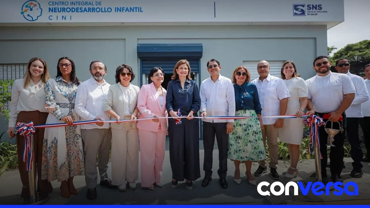 Vicepresidenta Raquel Peña durante la inauguración de la Unidad de Neurodesarrollo Infantil en el Hospital Regional Infantil Dr. Arturo Grullón.