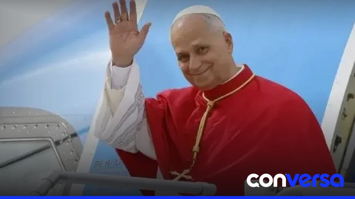 Imagen del papa León XIV en el Vaticano durante un evento con jóvenes.