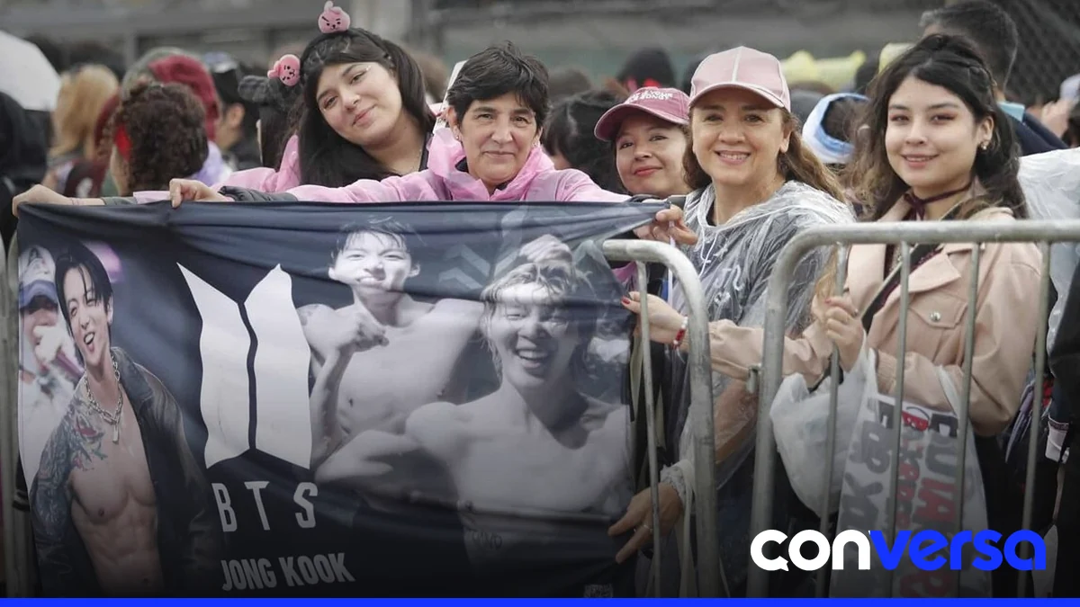 Fanáticos de BTS se congregaron en el estadio Único de La Plata para ver al grupo surcoreano.