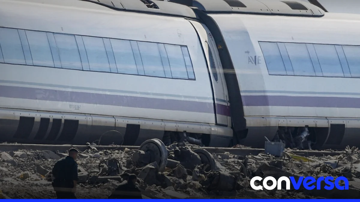 Imagen de un tren de alta velocidad en la vía ferroviaria.